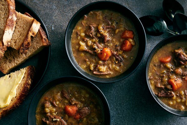 Slow-Cooker Beef and Barley Soup