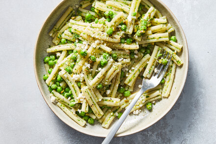 Image for Pasta With Chopped Pesto and Peas