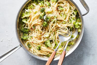 Skillet Broccoli Spaghetti