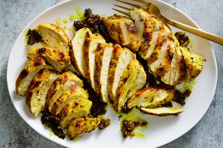 Skillet Chicken With Turmeric and Orange 