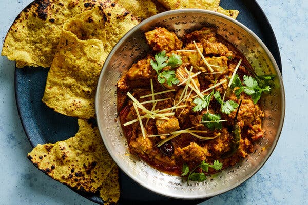 Quick Chicken Karahi (Spicy Chicken and Tomatoes With Chiles)