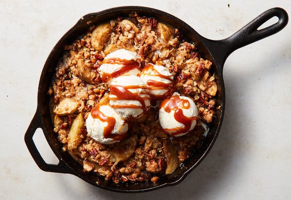 Skillet Caramel-Apple Crisp