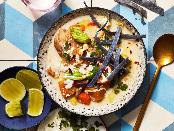 Sopa Tlaxcalteca (Creamy Chicken Vegetable Soup)