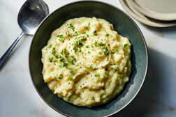 Image for Purê de Mandioca (Creamy Yuca Purée)