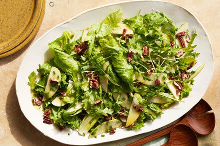 Green Salad With Apple Cider Vinaigrette