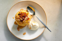 Image for Baked Apples With Honey and Apricot