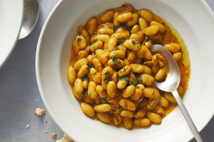 Loubia (White Bean and Tomato Stew)