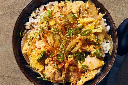 Oyakodon (Chicken and Egg Rice Bowl)