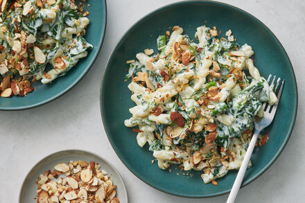 Image for Asparagus Ricotta Pasta With Almonds