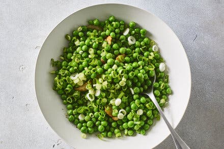 Sautéed Peas With Anchovies and Scallions