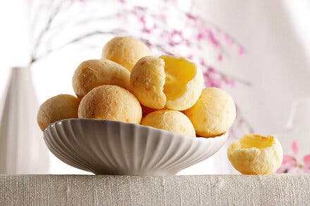 Brazilian Cheese Puffs (Pao de Queijo)