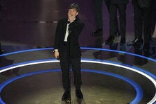 Cillian Murphy accepting his Oscar for best actor.