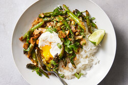 Image for Pan-Seared Asparagus With Cashews