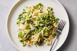 Image for Creamy Asparagus Pasta With Peas and Mint