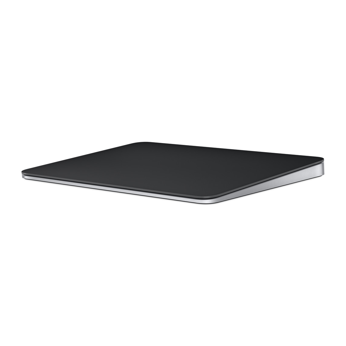 Le Magic Trackpad noir et sa grande surface en verre bord à bord, qui permet de faire défiler et de balayer des contenus plus facilement.