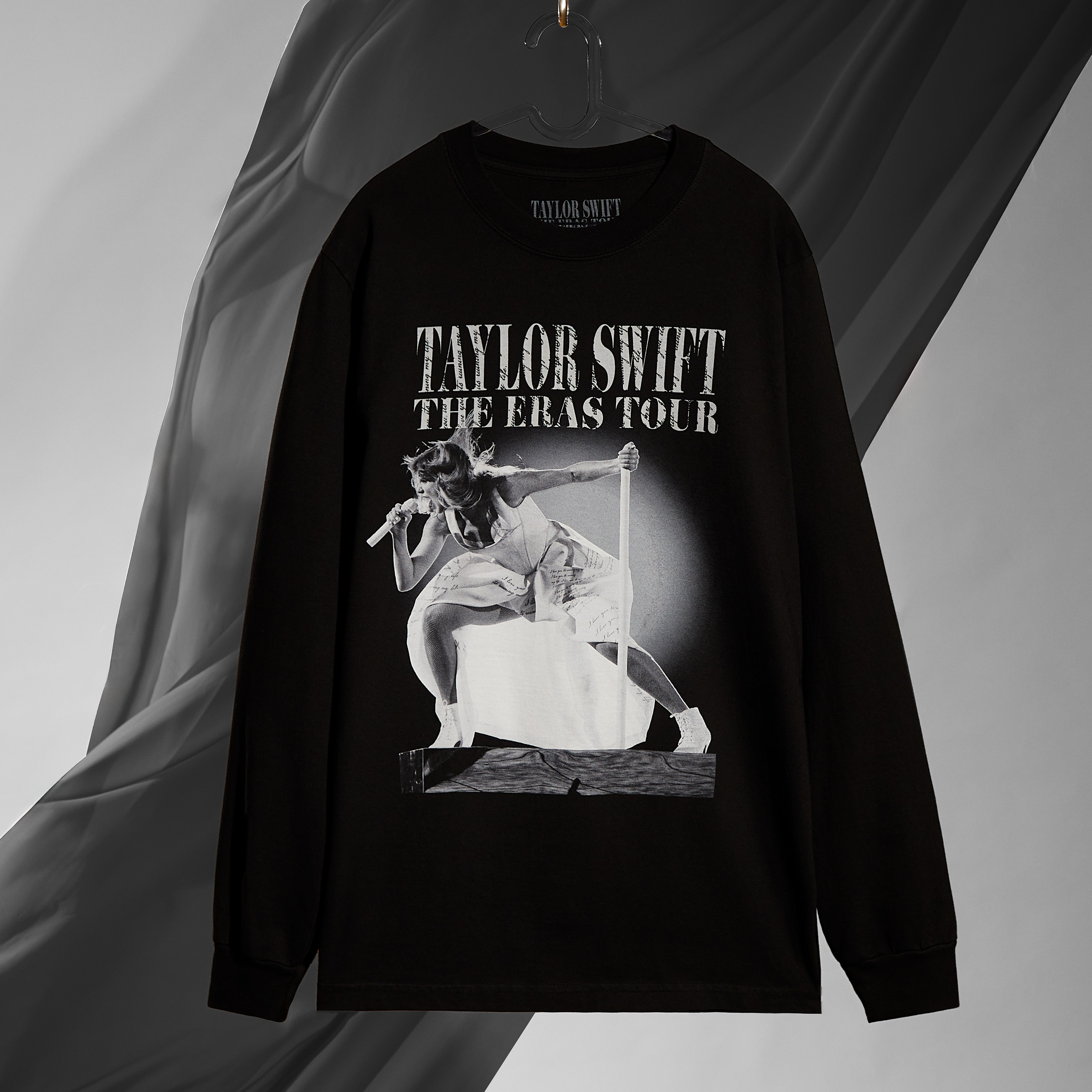 Taylor Swift | The Eras Tour TTPD Live Photo Longsleeve Oversized T-Shirt Editorial Front