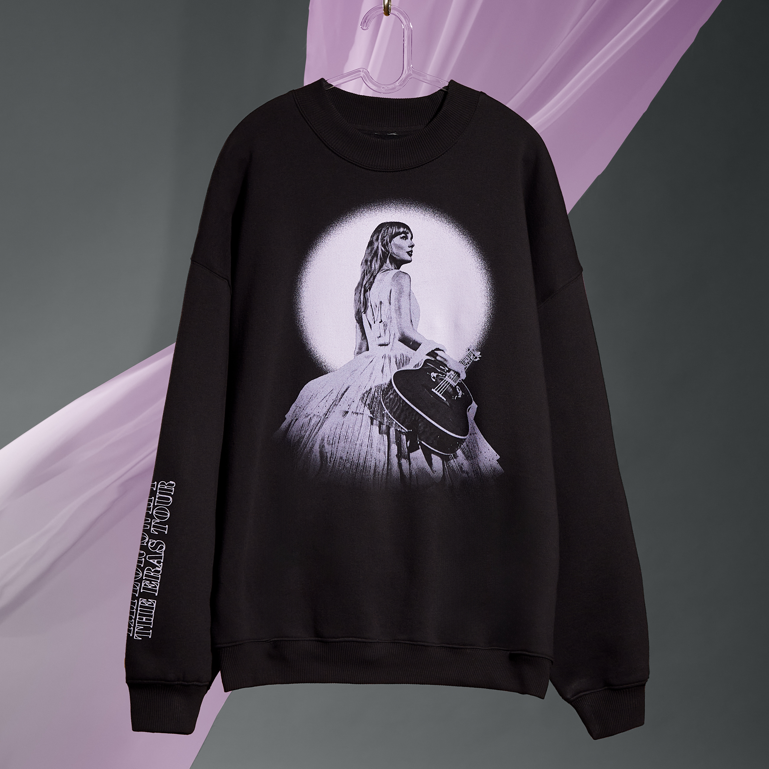 Taylor Swift | The Eras Tour Enchanted Live Photo Oversized Crewneck Editorial Front