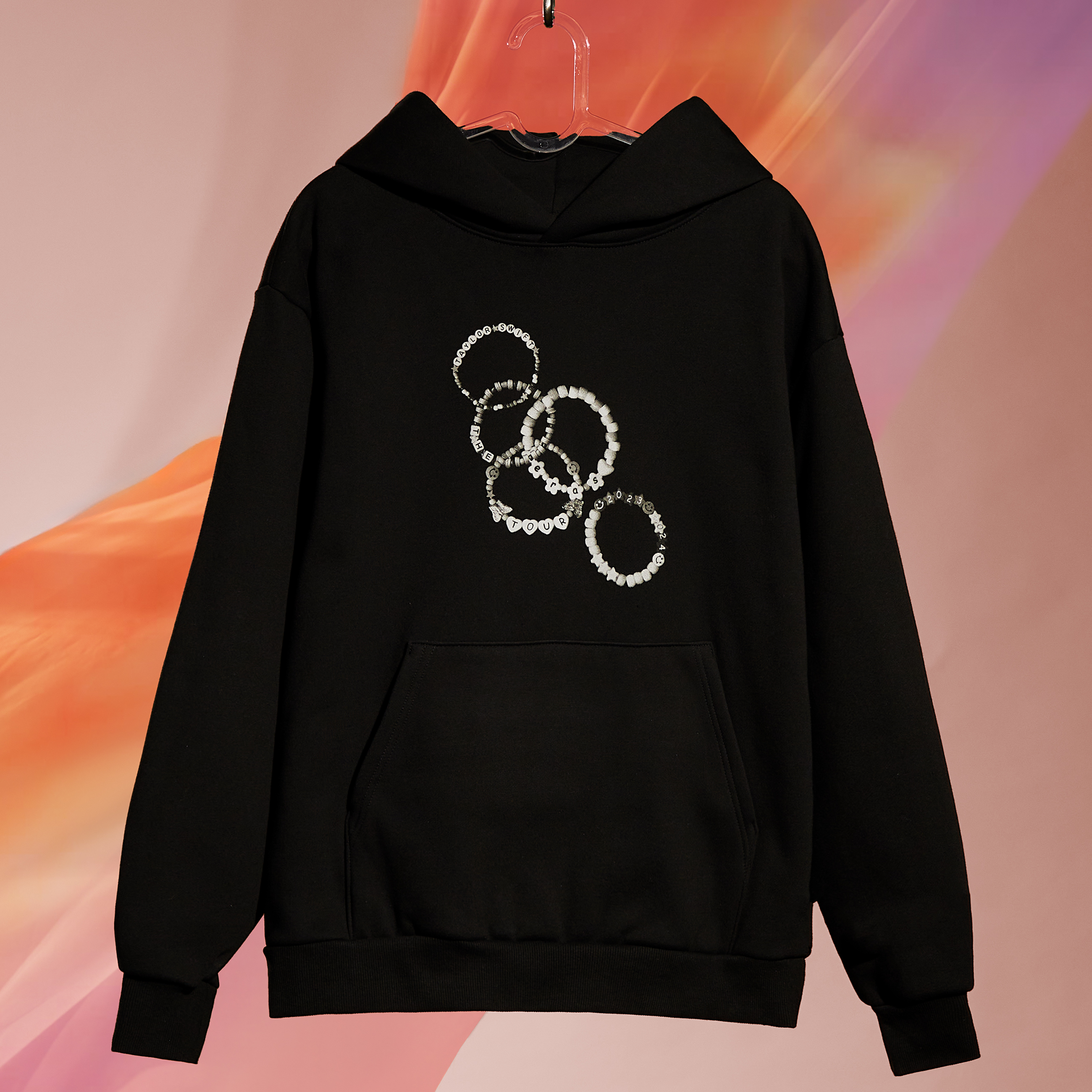 Taylor-Swift-Taylor-Swift-The-Eras-Tour-Friendship-Bracelet-Hoodie-Hoodies-schwarz-508616-471954.e75acb58