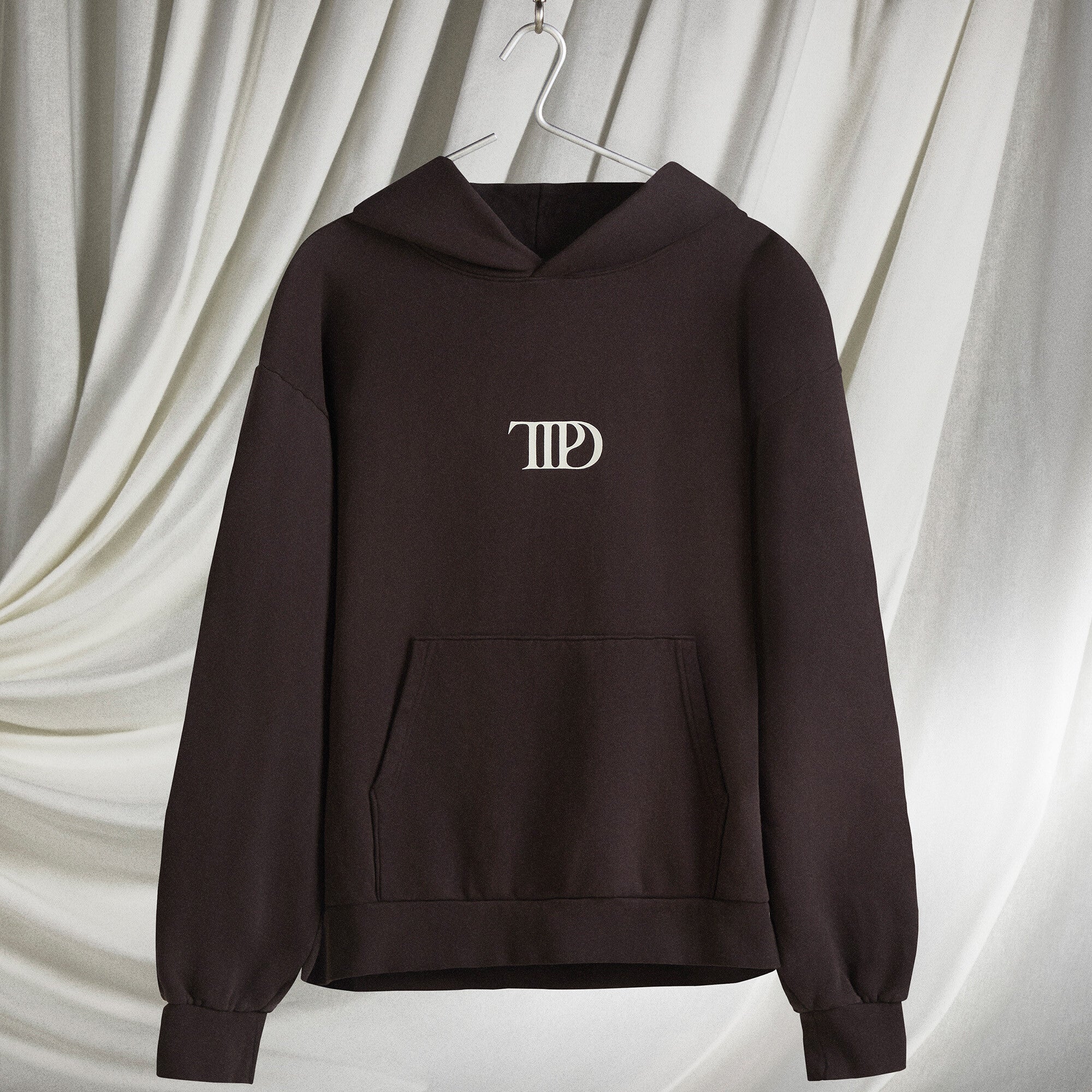 Taylor-Swift-Who-s-Afraid-Of-Little-Old-Me-Dark-Brown-Hoodie-Hoodies-braun-507619-451063.534c1be5