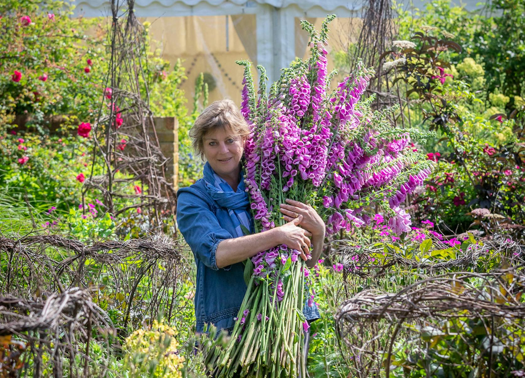 flower arranging