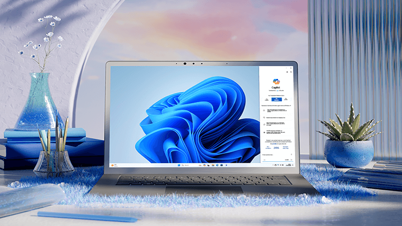 PC Windows 11 con il menu Copilot aperto.