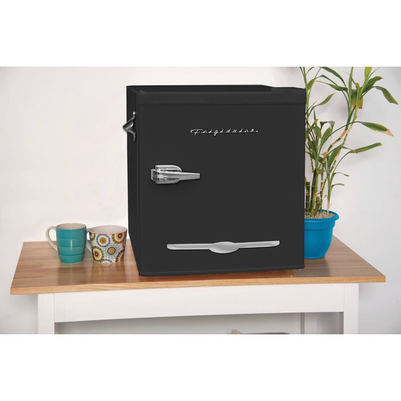 Frigidaire 1.6 cu ft Retro Fridge With Side Bottle Opener Black, 6 of 7