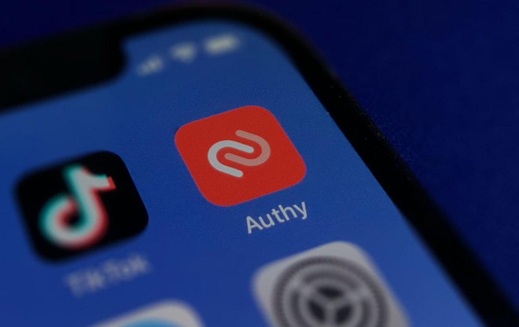 Authy icon on an iPhone home screen