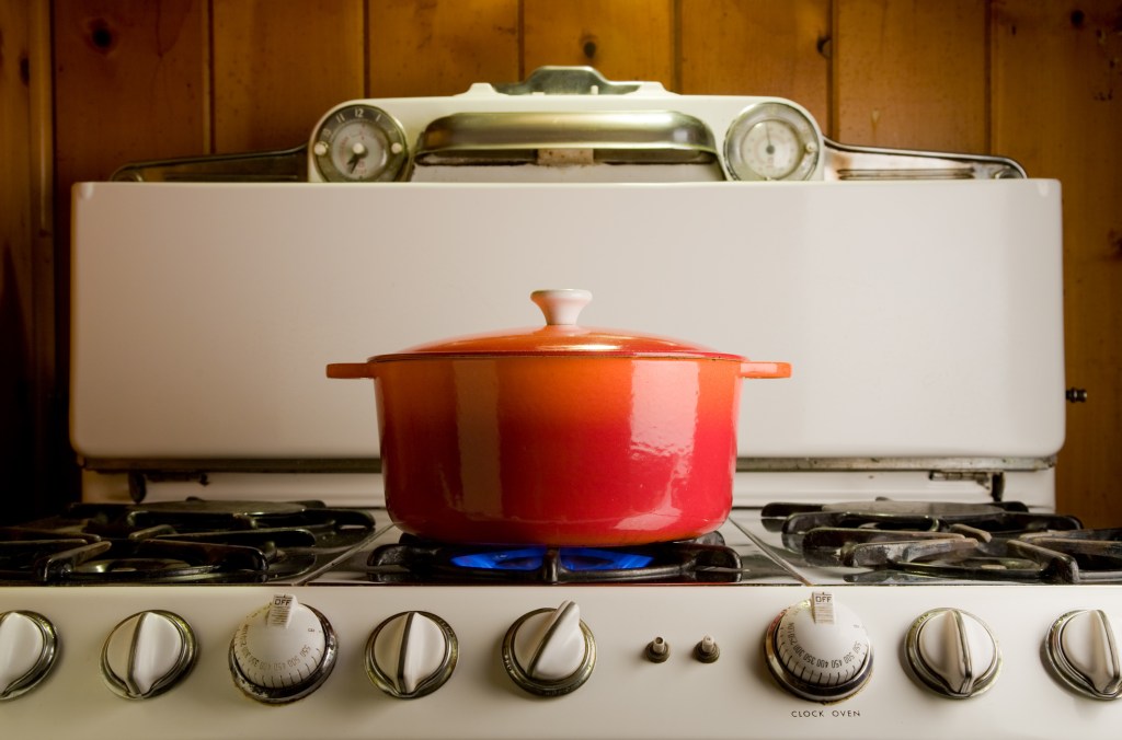 Creating cookware that won’t poison you