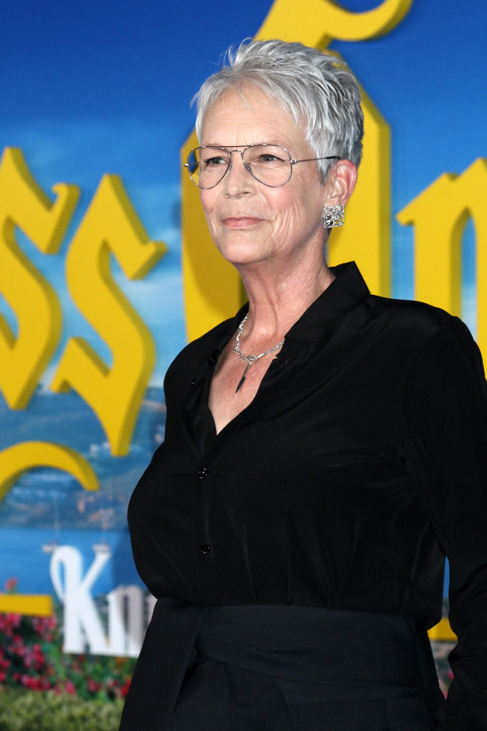 Jamie Lee Curtis at "Glass Onion - A Knives Out Mystery" Premiere - Los Angeles