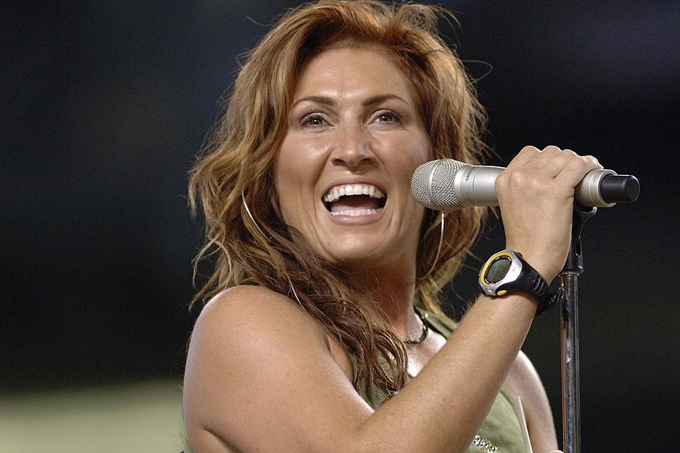 Country Music Memories: Jo Dee Messina Runs the Boston Marathon