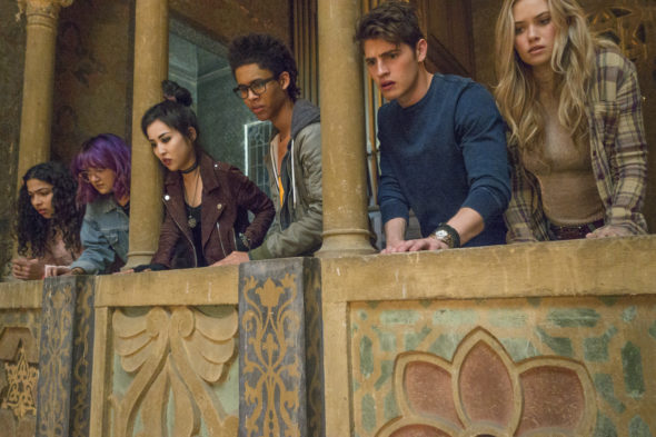 Marvel's Runaways TV show on Hulu: canceled or season 2? (release date); Vulture Watch