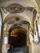 The inner courtyard portico. Access to the staircases.