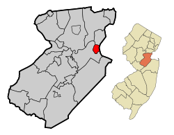 Location of South Amboy in Middlesex County highlighted in red (left). Inset map: Location of Middlesex County in New Jersey highlighted in orange (right).