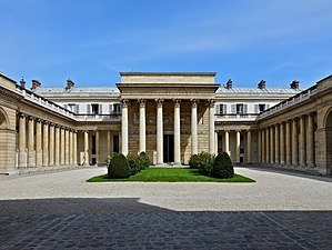 Nyklassisk portik i Palais de la Légion d'Honneur (Paris)