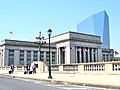 Current bridge, with 30th Street Station and Cira Centre in the background.