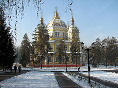 Nhà thờ Thăng thiên vào mùa đông