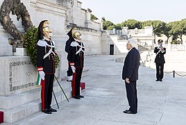 Omaggio del presidente della Repubblica Sergio Mattarella per il 75º anniversario della Liberazione (25 aprile 2020) durante la pandemia di COVID-19