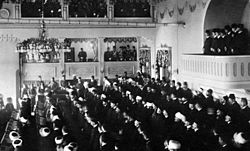 Parlament sessiyası, 1908.