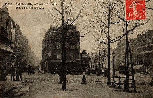 Rue Philippe-de-Girard, à l'angle rue Riquet