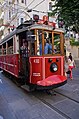 Vieyu tranvía d'Istambul (Turquía), que funciona inda como curiosu turísticu na llinia «Túnel-Taksin»