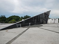 Monumento della meridiana "Ora del Grande Salvataggio" e il museo