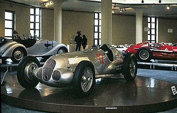 Mercedes-Benz W 125