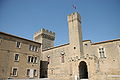 Château de l'Empéri courtyard