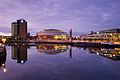 Belfast Lagoonide: Hotel Hilton i Waterfront Hall konferencijski centar, viđeni s mosta Queens