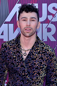 Schneider at the iHeartRadio Music Awards 2019