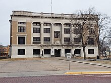 Jackson County Courthouse (Kansas).jpg