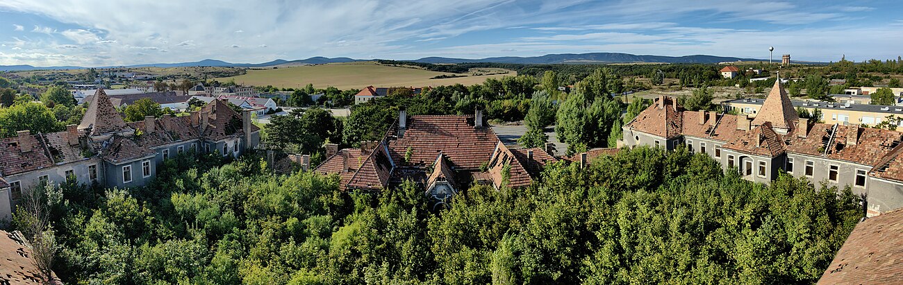 Panorámakép az egykori E1 parancsnoksági épületből.