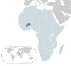  बुर्किना फासो-अवस्थिति (dark blue) – Africa-এ (light blue & dark grey) – the African Union-এ (light blue)  –  [व्याख्या]