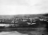 Ekim 1942'de Henderson Field, Guadalcanal'daki Cactus Hava Kuvvetleri.