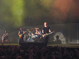 Metallica Londonis 2003. aastal. Vasakult paremale Robert Trujillo, Kirk Hammett, Lars Ulrich, James Hetfield